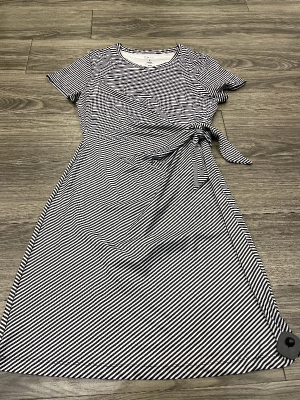 Dress Casual Midi By Croft And Barrow  Size: M